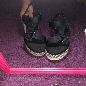 Black Harness Platform Sandals(SOLD)